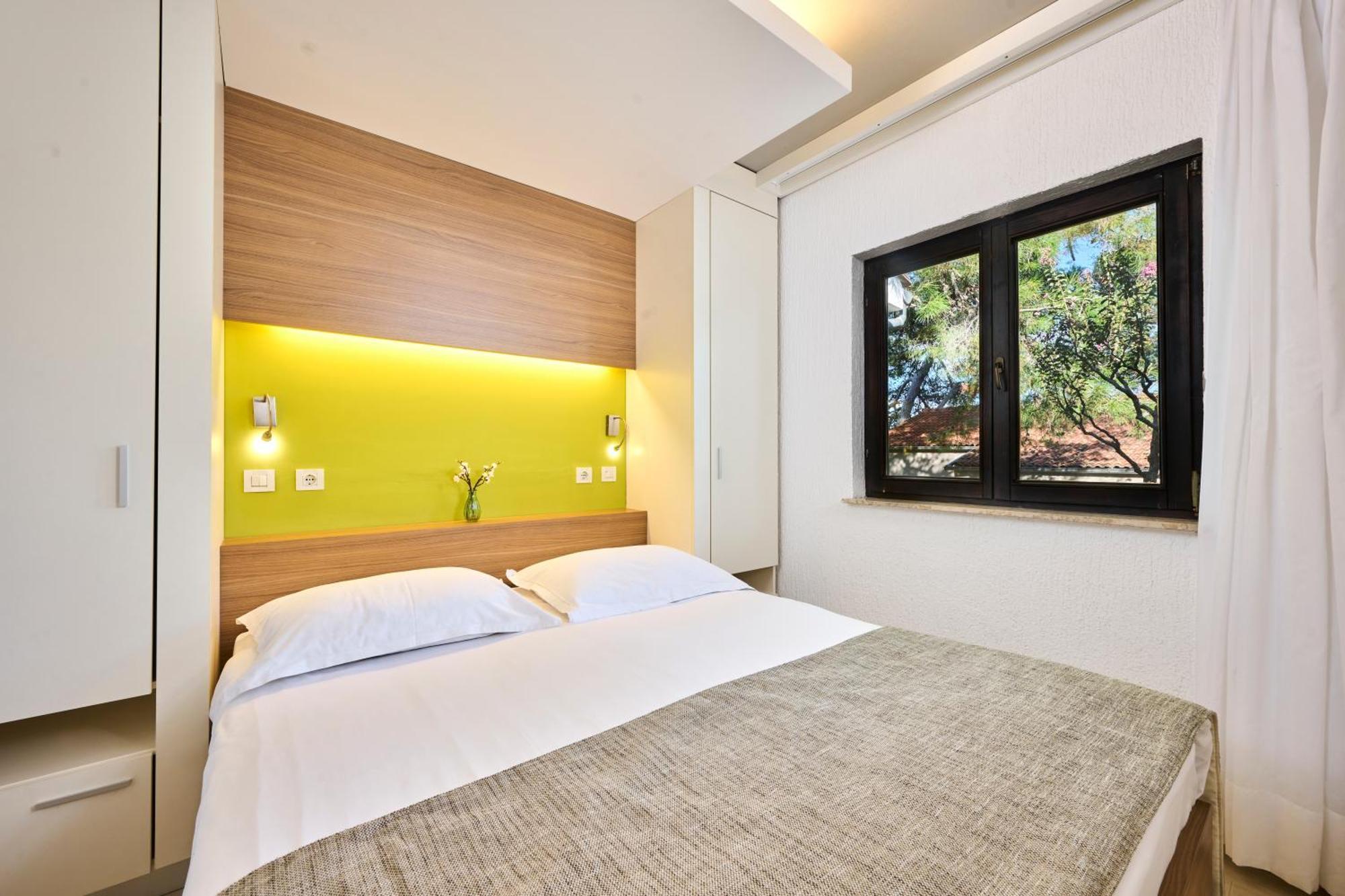 Apartments Galijot Plava Laguna Porec Exterior photo